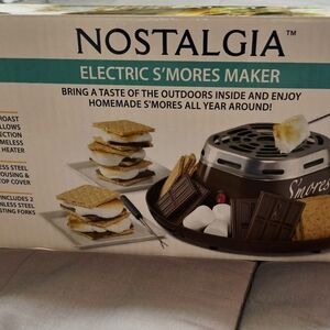 Nostalgia Electric S'mores Maker - Brown